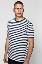 Boohoo Short Sleeve T-shirt With Parrot Embroidery
