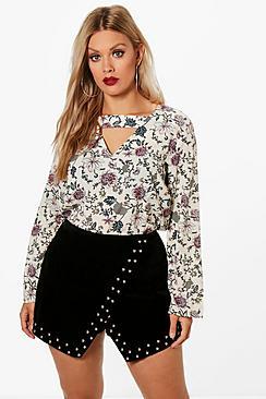 Boohoo Plus Cut Out Detail Woven Floral Blouse
