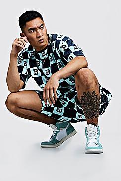 Boohoo Man Checkerboard Loose Fit T-shirt & Short Set
