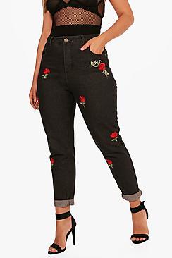 Boohoo Plus Carla Embroidered Mom Jeans