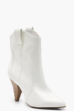 Boohoo Layla Pull On Western Boots