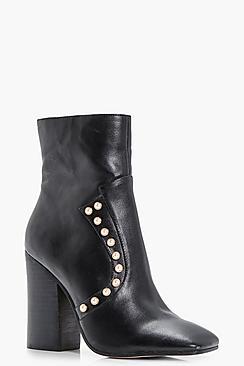 Boohoo Evie Square Toe Pearl Trim Block Heel Boots