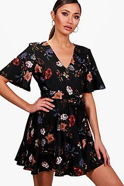 Boohoo Cyntha Angel Sleeve Wrap Tie Kimono Dress