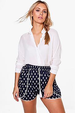 Boohoo Plus Polly Printed Flippy Short