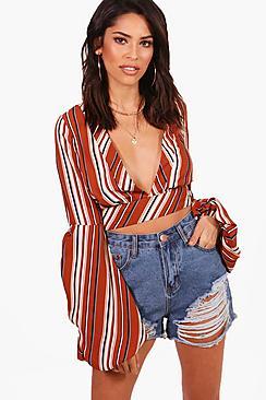 Boohoo Daisy Stripe Plunge Woven Balloon Sleeve Top