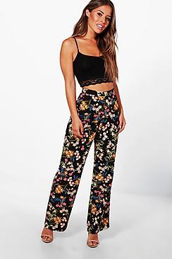 Boohoo Petite Jayne Floral Print Woven Wide Leg Trouser