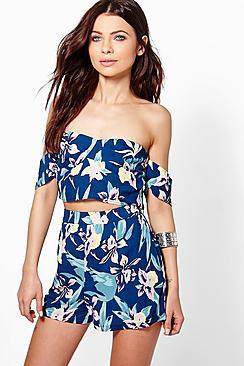 Boohoo Lara Woven Floral Print Crop And Short Co-ord