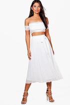 Boohoo Boutique Lauren Lace Crop & Pleat Skirt Co-ord