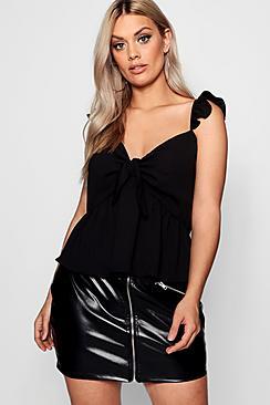 Boohoo Plus Lilly Tie Front Crop Top