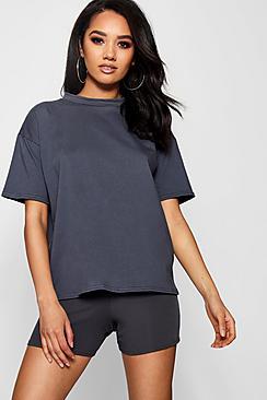 Boohoo Petite Oversized Boyfriend T-shirt