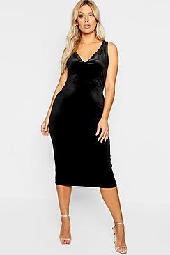 Boohoo Plus Velvet Plunge Midi Dress
