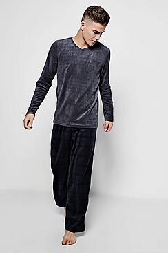 Boohoo Long Sleeve Fleece Pyjama Set