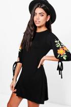 Boohoo Emily Printed Balloon Sleeve Swing Dress Black