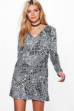 Boohoo Riana Mono Print Long Sleeve Shift Dress