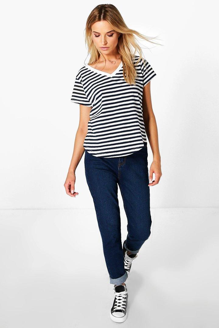 Boohoo Hannah Slim Fit Dark Washed Mom Jeans Ink