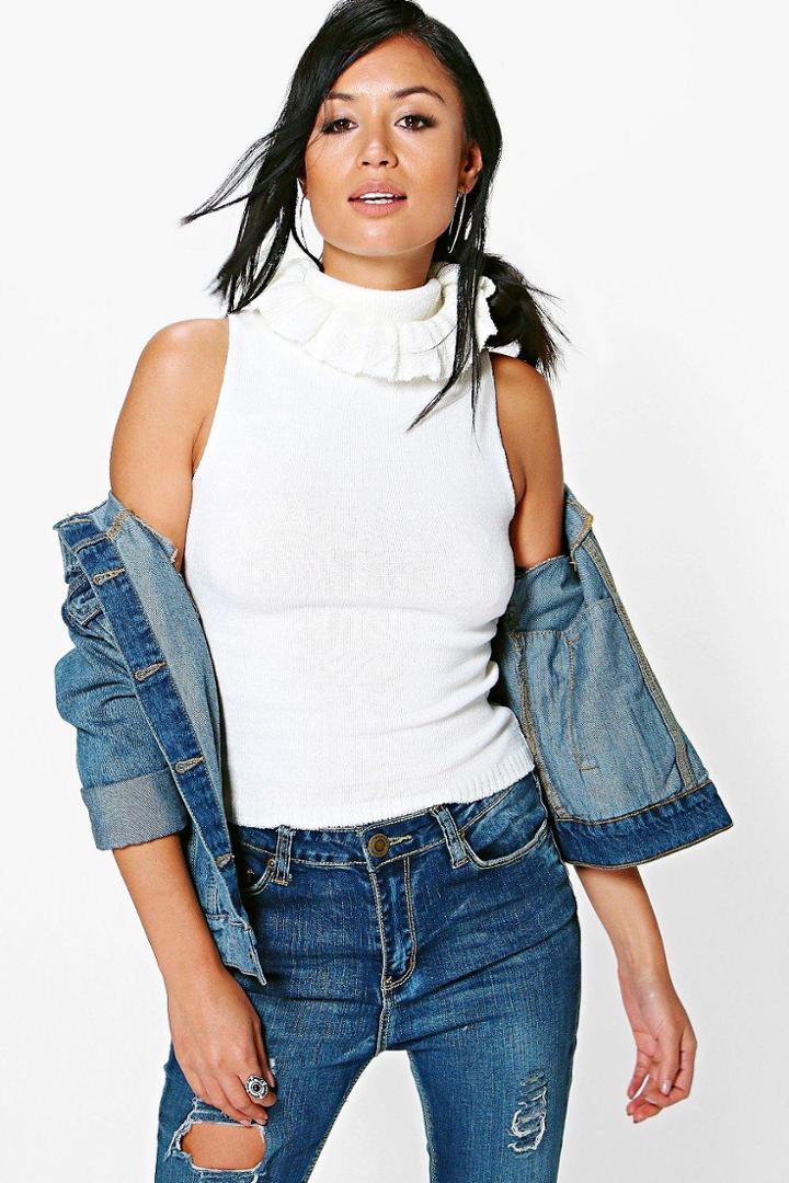 Boohoo Karina Knitted Top With Frill Collar Cream