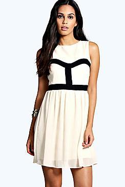 Boohoo Cecily Monochrome Contrast Colour Skater Dress
