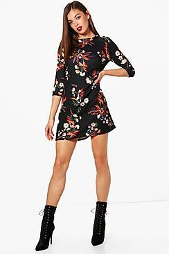 Boohoo Kelly Floral 3/4 Sleeve Shift Dress
