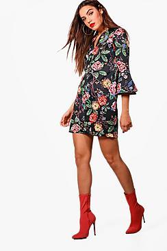Boohoo Izi Autumnal Floral V Neck Front Shift Dress