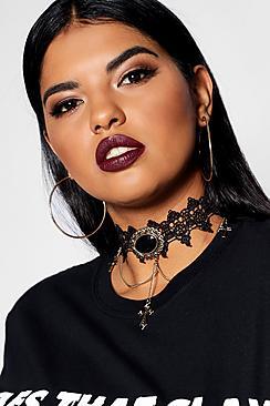 Boohoo Plus Halloween Lace Cross Detail Choker