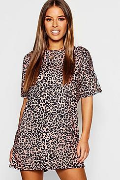 Boohoo Petite Leopard T-shirt Dress