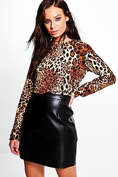 Boohoo Mason Woven Button Back Animal Blouse