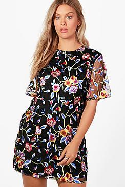 Boohoo Plus Frankie Floral Embroidered Shift Dress