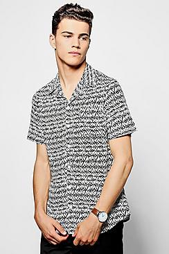 Boohoo Mono Print Short Sleeve Revere Collar Shirt