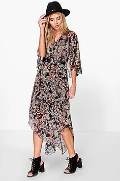 Boohoo Hayley Hem Paisley Maxi Dress