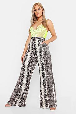 Boohoo Plus Snake Woven Wide Leg Trouser