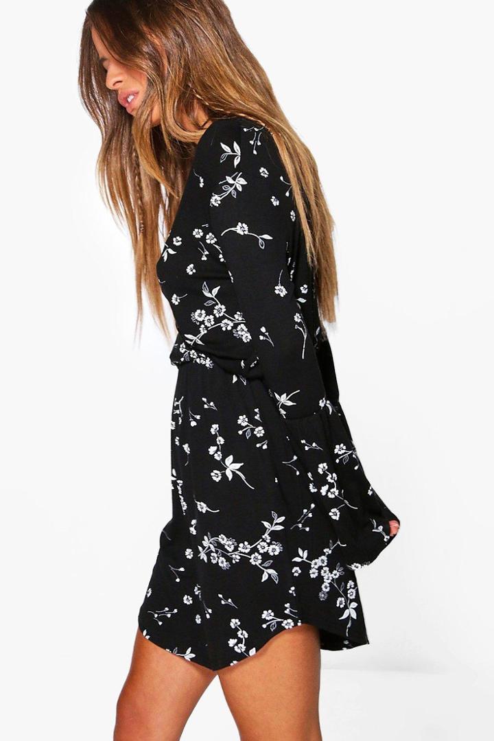 Boohoo Petite Bethany Floral Wrap Skater Dress Black