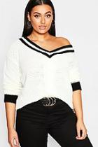 Boohoo Plus Contrast Oversized Cable Knit Jumper