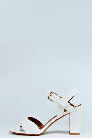 Boohoo Pippa Block Heel Sandal - White