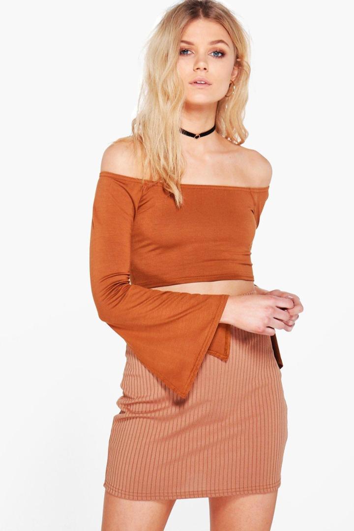 Boohoo Petite Tilly Off The Shoulder Split Cuff Crop Tan