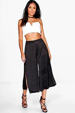 Boohoo Helena Split Side Suedette Wide Leg Culotte