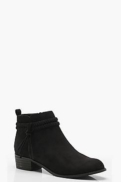 Boohoo Kayla Plaited Strap Pull On Ankle Boots