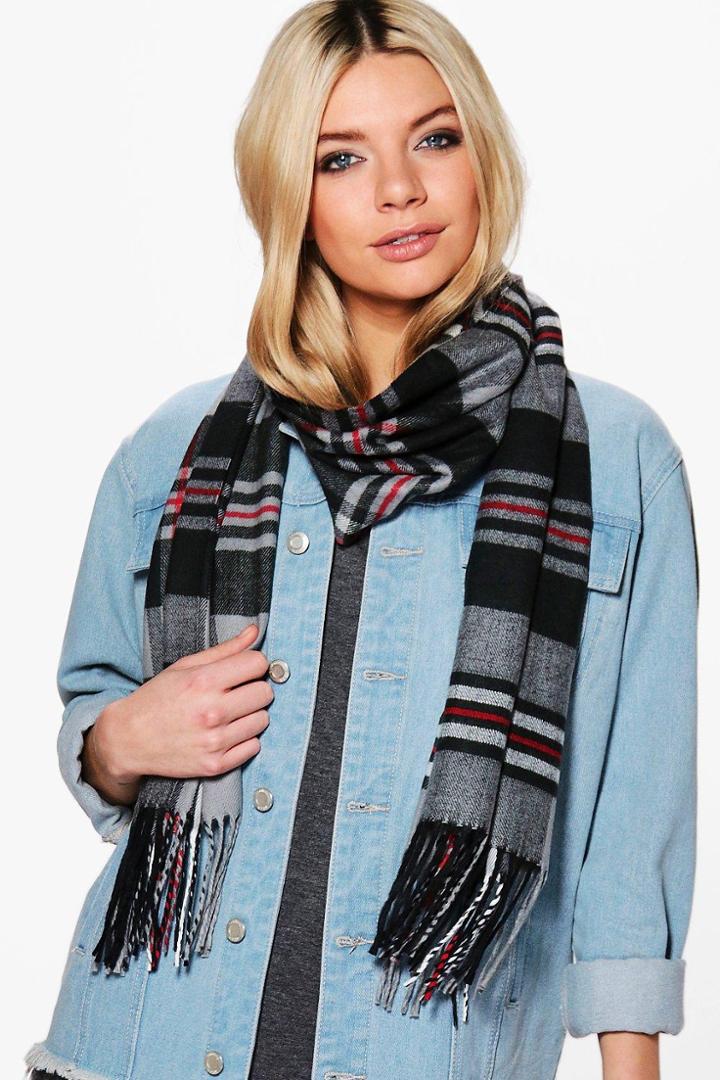 Boohoo Saffron Tartan Check Scarf Black