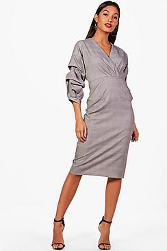 Boohoo Mia Check Midi Dress With Ruched Sleeves