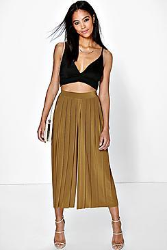 Boohoo Saskia Pleated Wide Leg Cropped Trousers