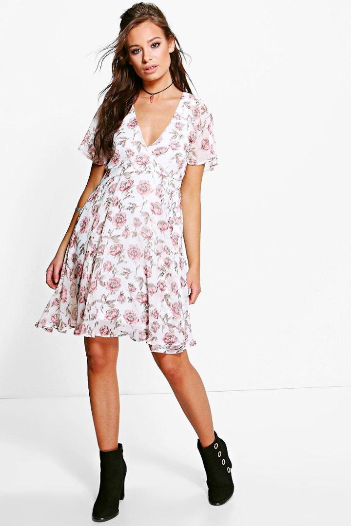 Boohoo Monique Floral Printed Tea Dress Cream