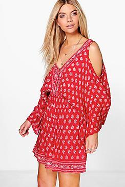 Boohoo Lyanne Woven Border Print Open Shoulder Dress