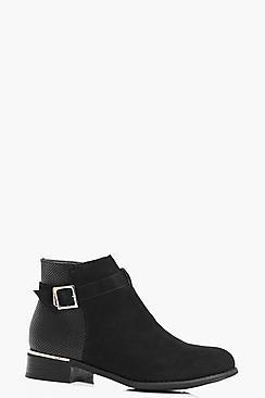 Boohoo Edie Metallic Buckle Trim Chelsea Boot