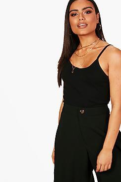 Boohoo Saskia Basic Rib V Neck Crop