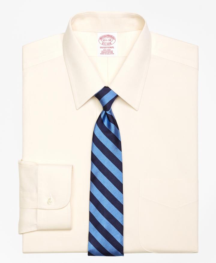 Brooks Brothers Men's Relaxed Fit Relaxed-fit Dress Shirt, Non-iron Point Collar