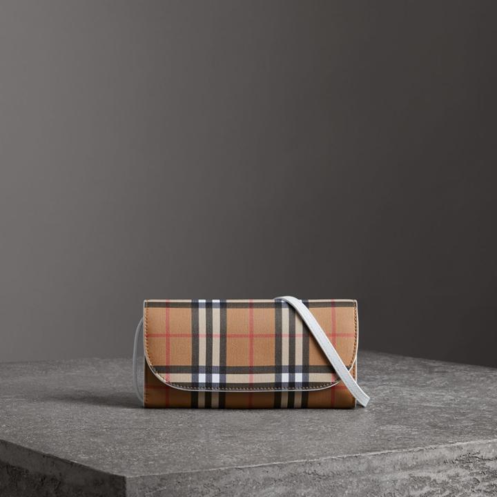 Burberry Burberry Detachable Strap Vintage Check Leather Wallet, White