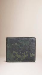 Burberry Camouflage Print Grainy Leather Folding Wallet