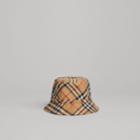 Burberry Burberry Vintage Check Bucket Hat, Size: L