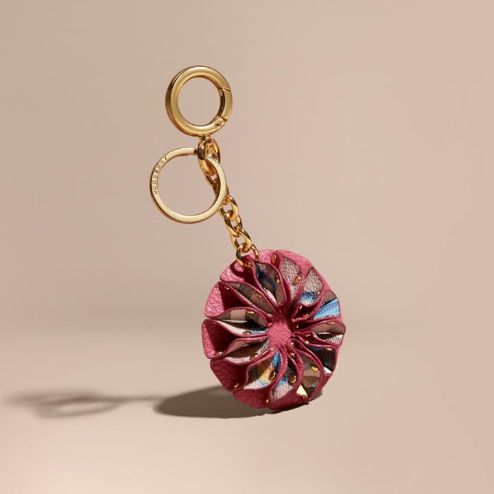 Burberry Burberry Floral Print Haymarket Check Concertina Key Charm, Pink