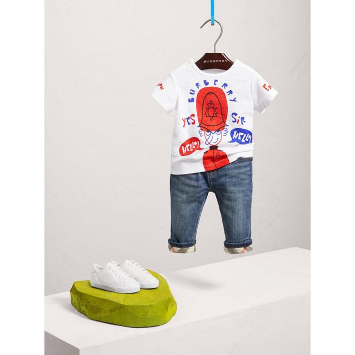 Burberry Burberry Relaxed Fit Indigo Jeans, Size: 2y