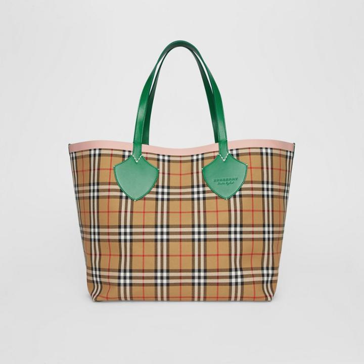 Burberry Burberry The Giant Reversible Tote In Vintage Check, Green